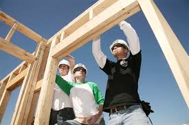Who Should Pursue a Career in Construction
