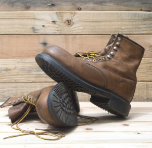 Diy steel hotsell toe boots