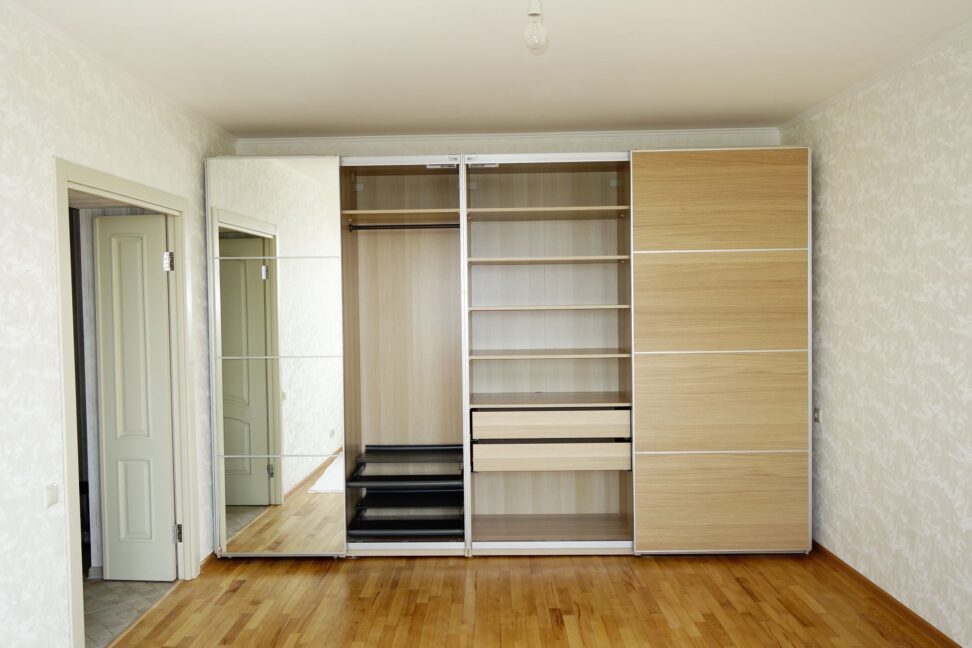 How To Choose The Right Wardrobe For A Small Space